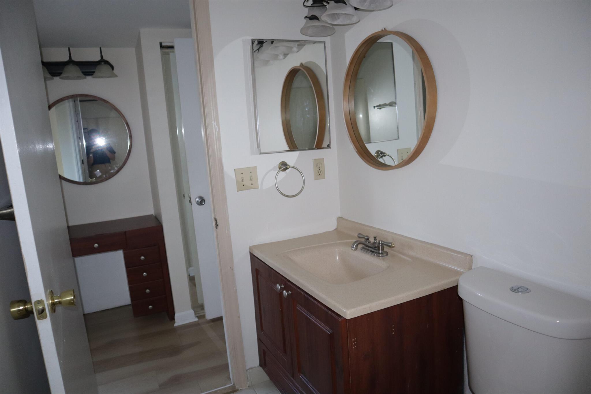SEVEN SPRINGS 2 - Residential Lease