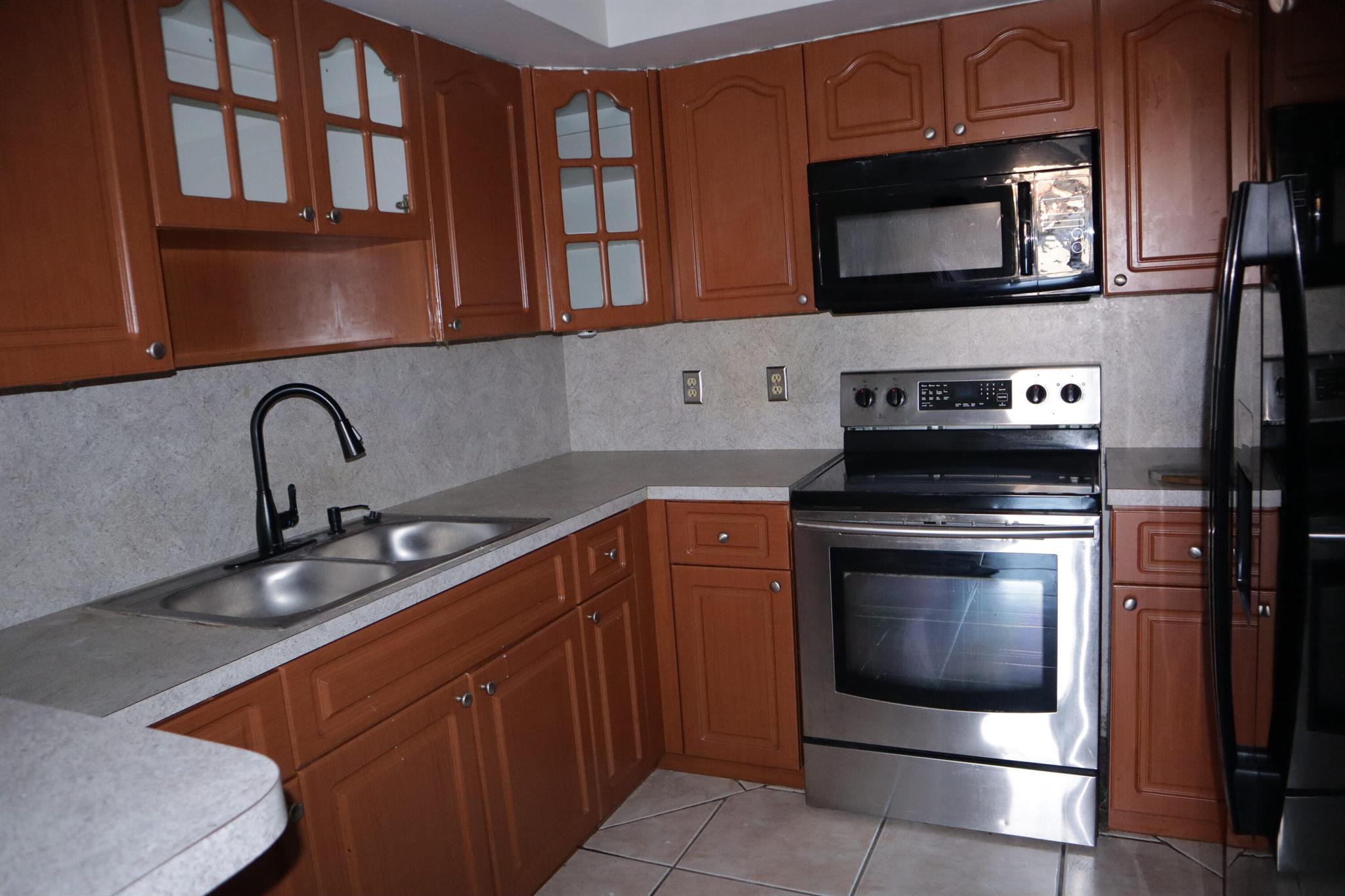 SEVEN SPRINGS 2 - Residential Lease