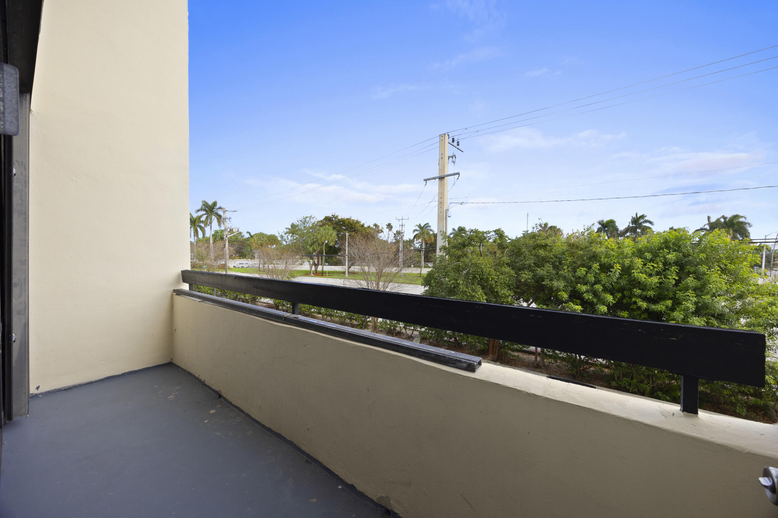 POINTE CONDO - Residential Lease