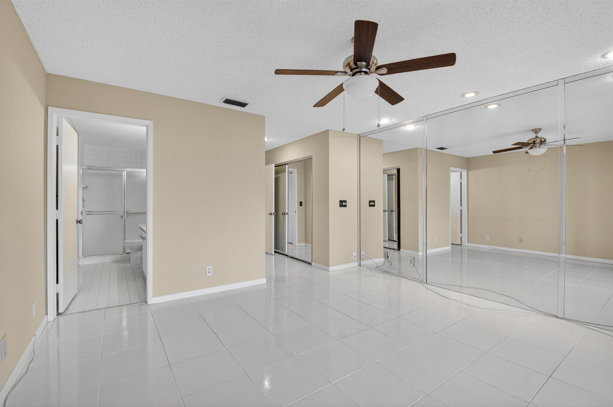 WHISPER WALK/SUMMERWINDS - Residential