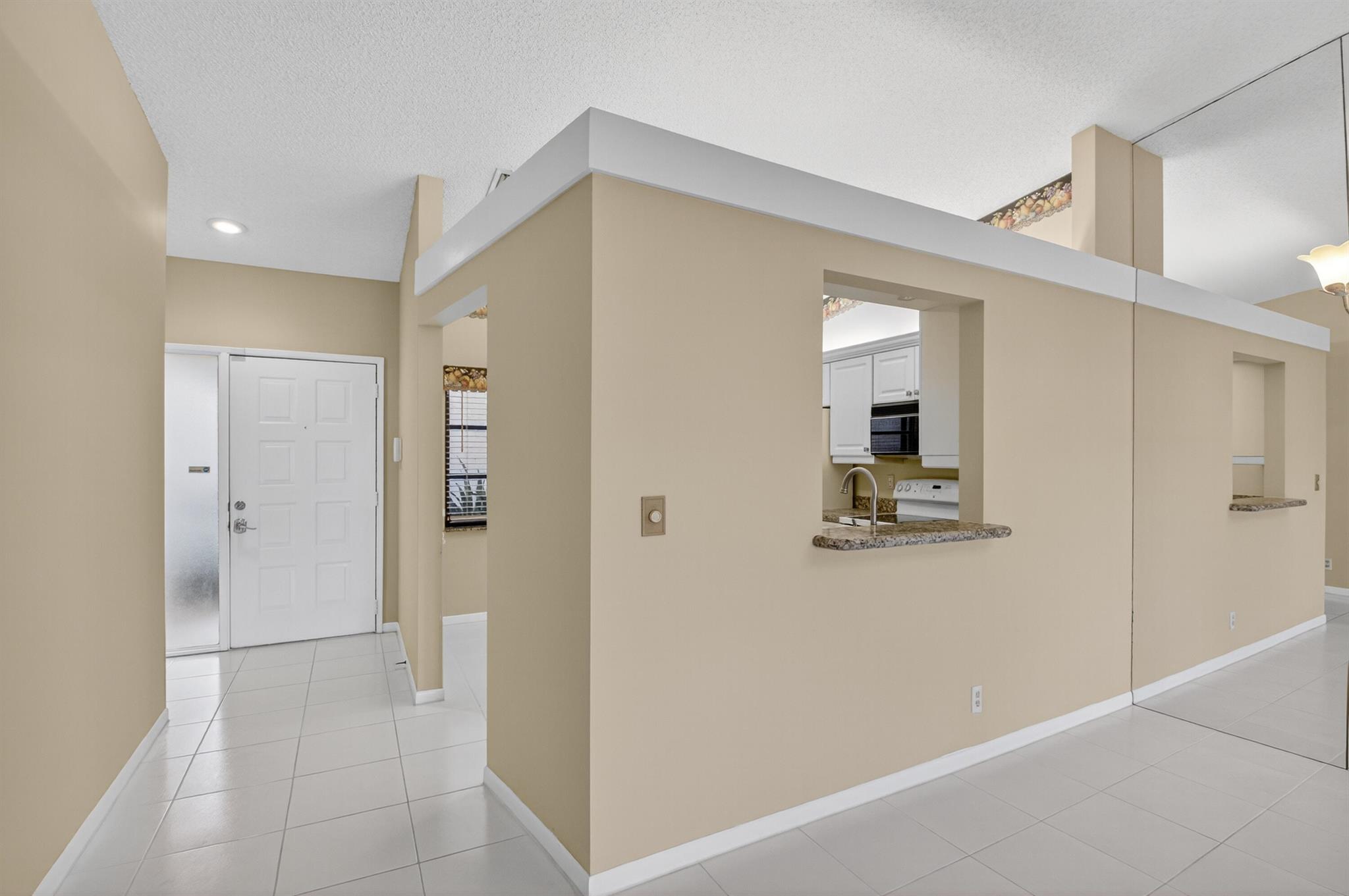 WHISPER WALK/SUMMERWINDS - Residential