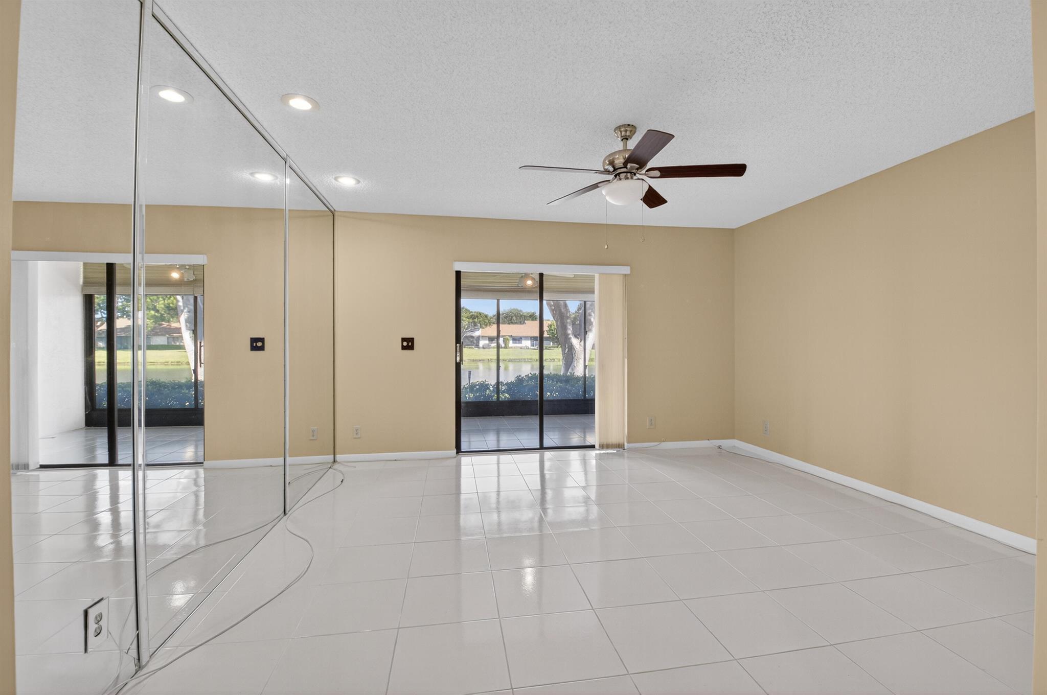 WHISPER WALK/SUMMERWINDS - Residential