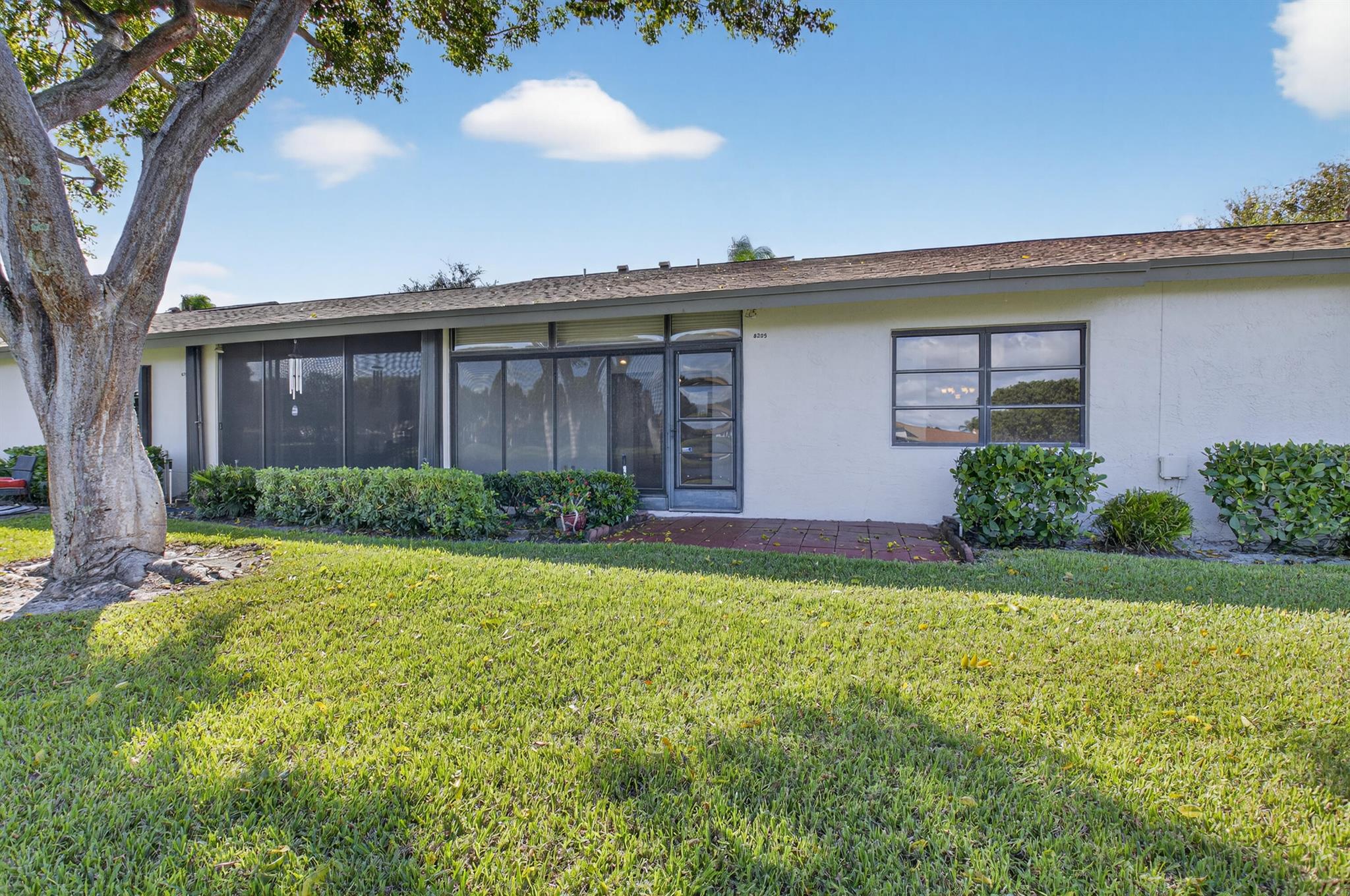 WHISPER WALK/SUMMERWINDS - Residential