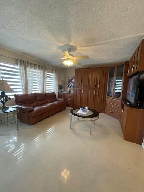 A home in Deerfield Beach