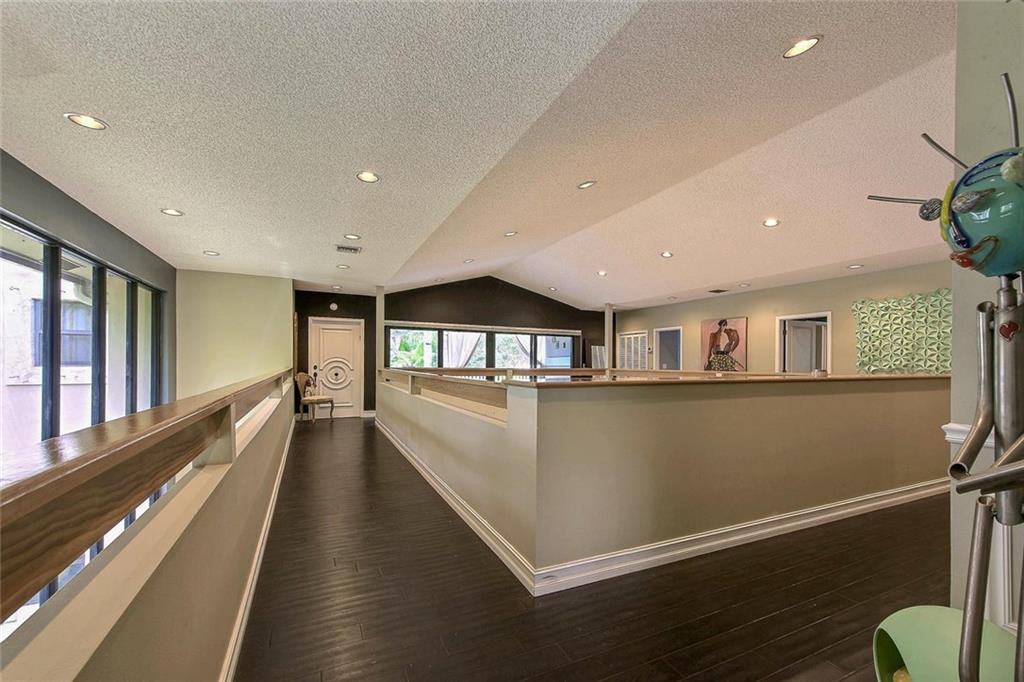 Maplewood 80-37 B - Residential