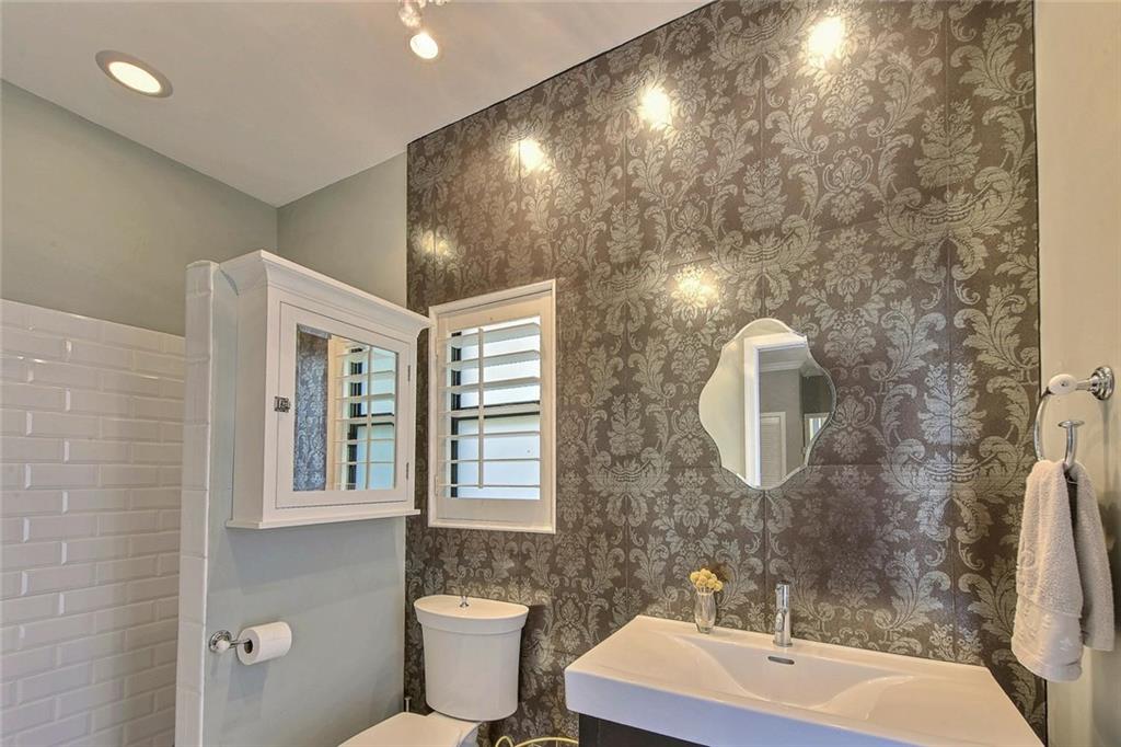 Maplewood 80-37 B - Residential