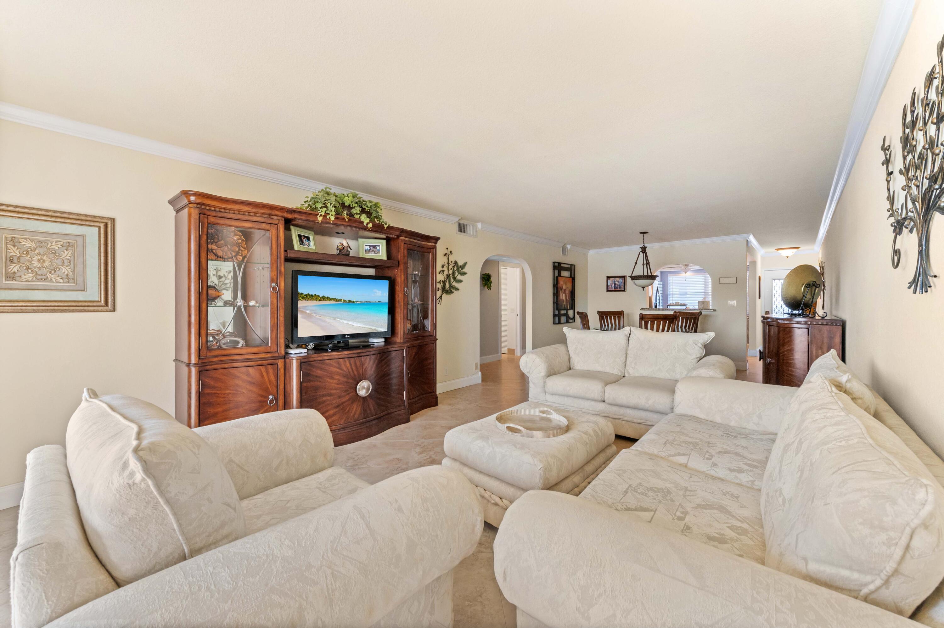 WYNMOOR VILLAGE - Residential