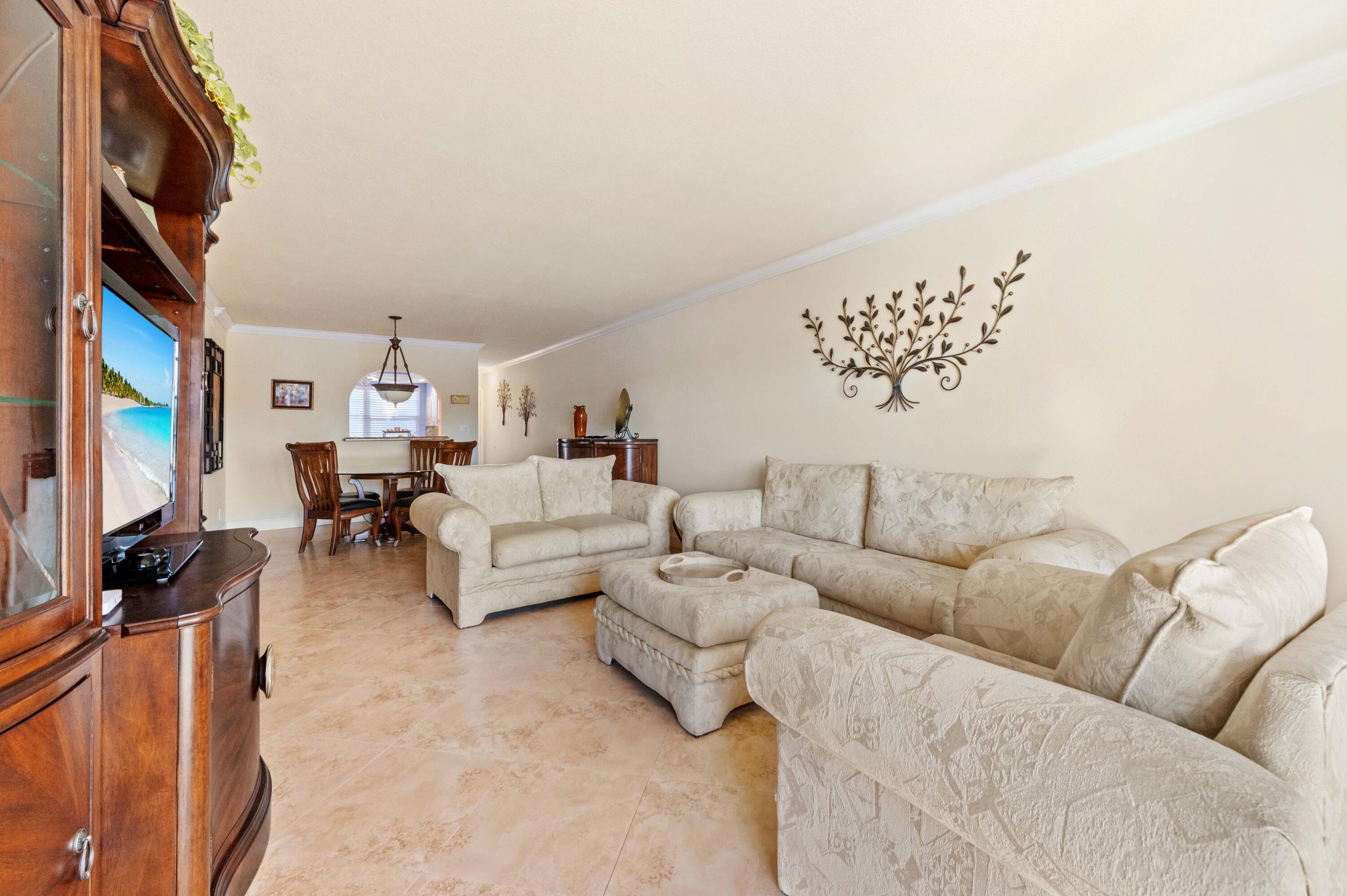 WYNMOOR VILLAGE - Residential