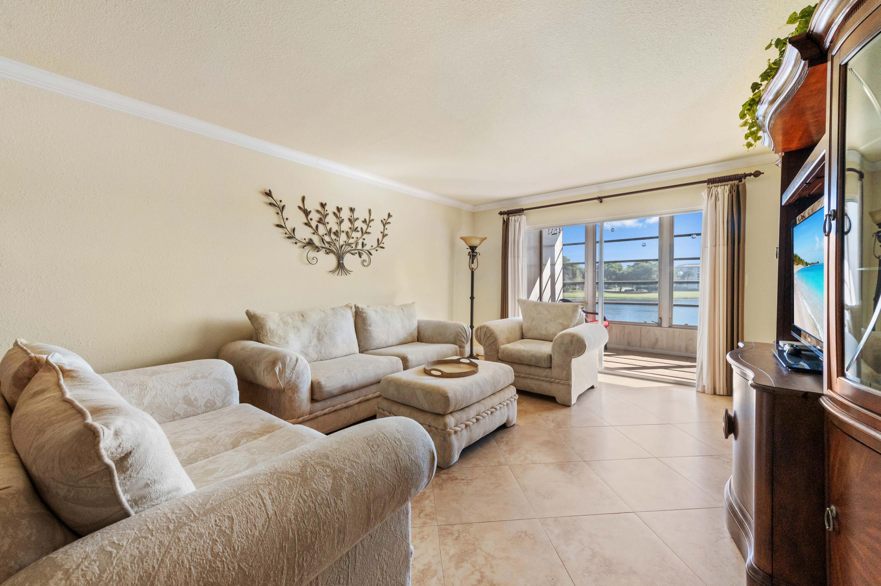 WYNMOOR VILLAGE - Residential