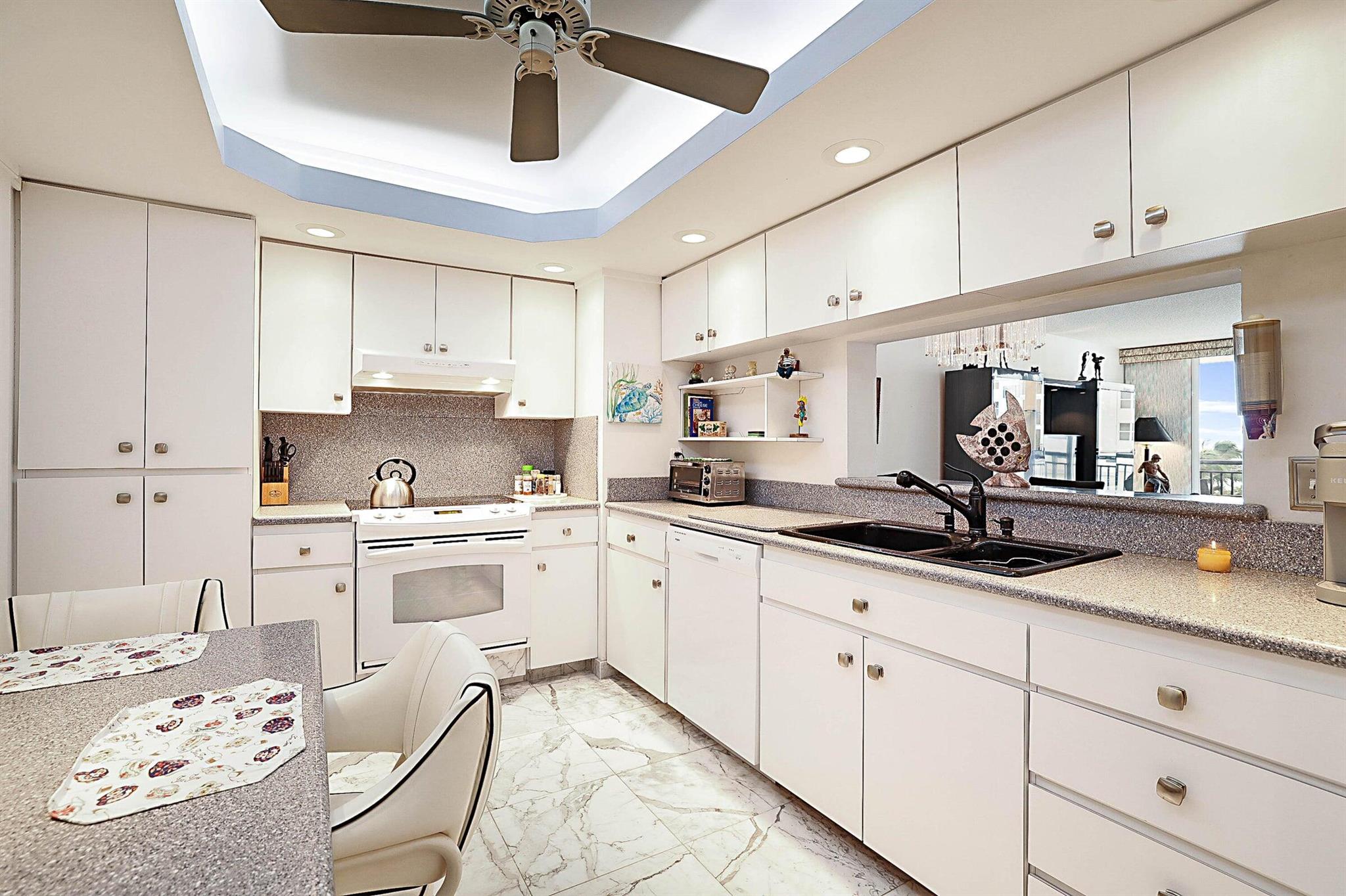 OPAL TOWERS CONDO - Residential Lease