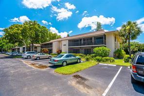 Photo of 183 Deer Creek Country Club Boulevard #607, Deerfield Beach, FL 33441 (MLS # B26081867)