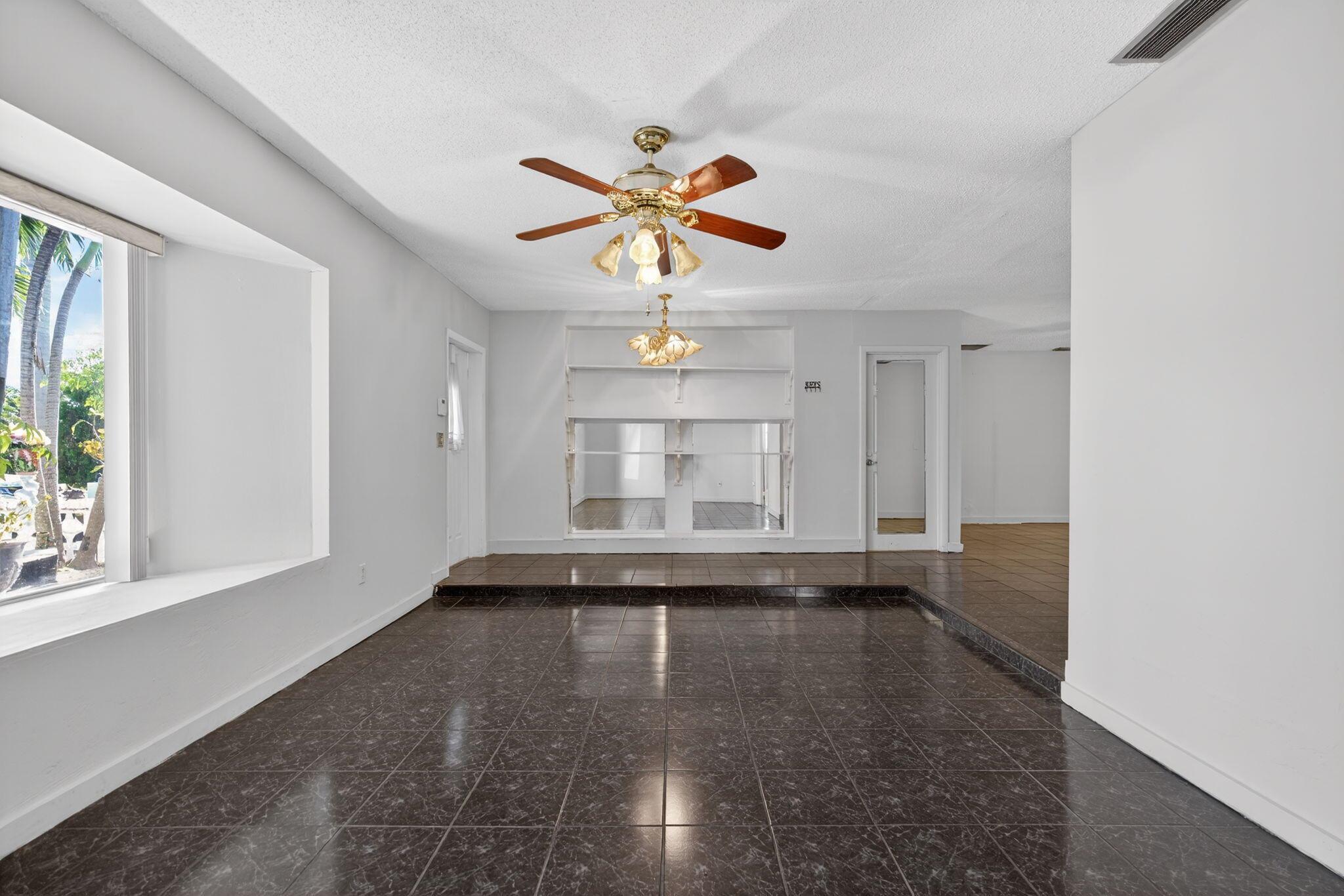 PALM BEACH LAKES SOUTH 2 - Residential