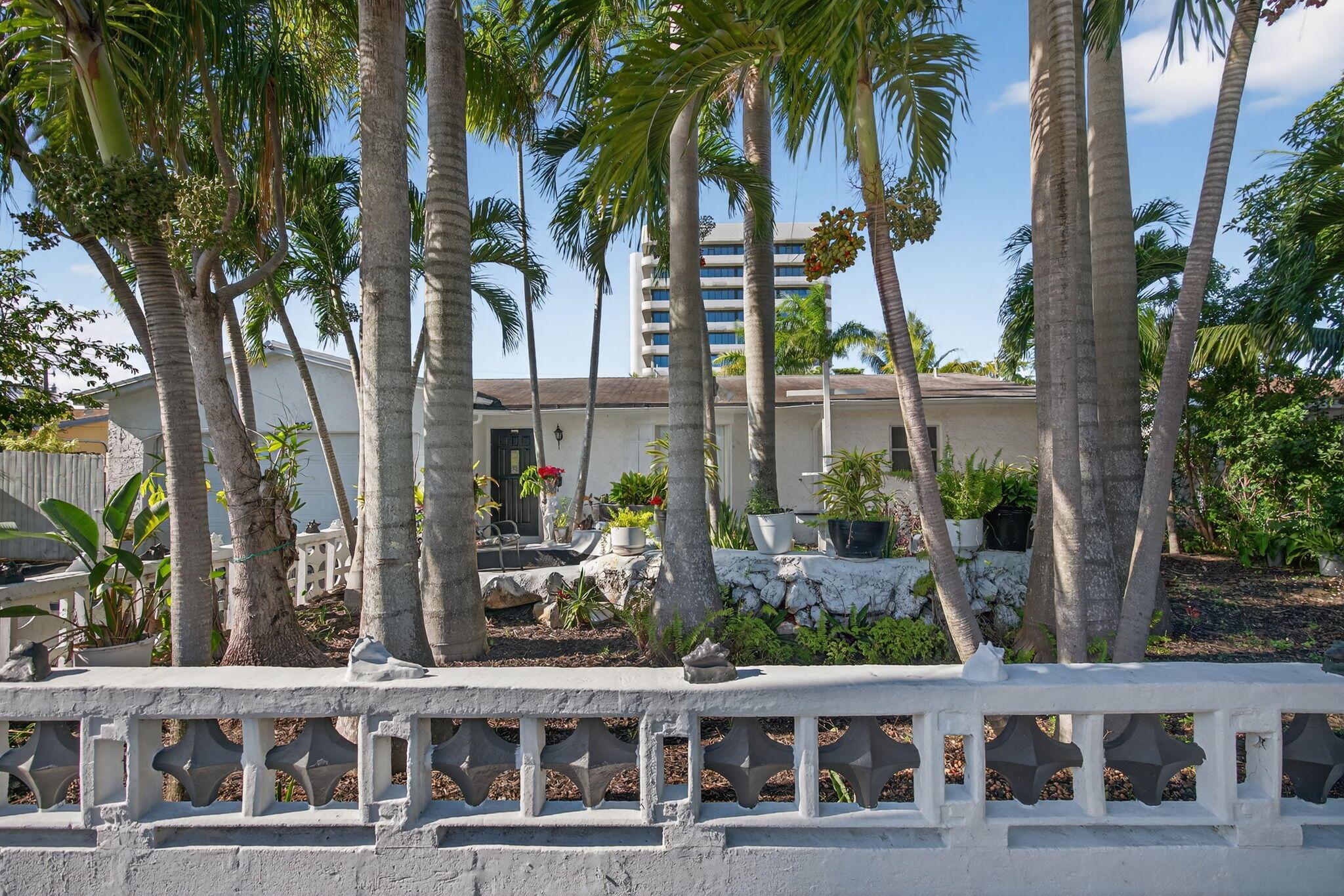 PALM BEACH LAKES SOUTH 2 - Residential