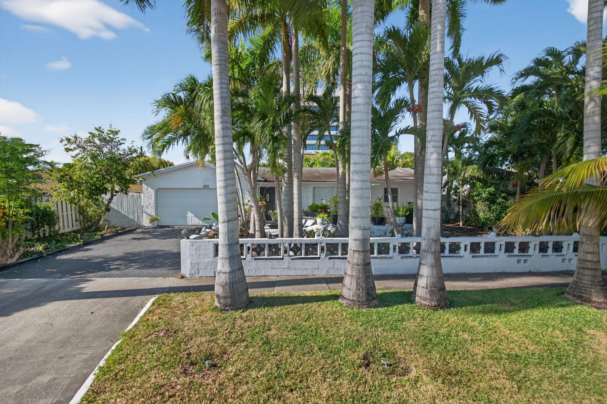 PALM BEACH LAKES SOUTH 2 - Residential