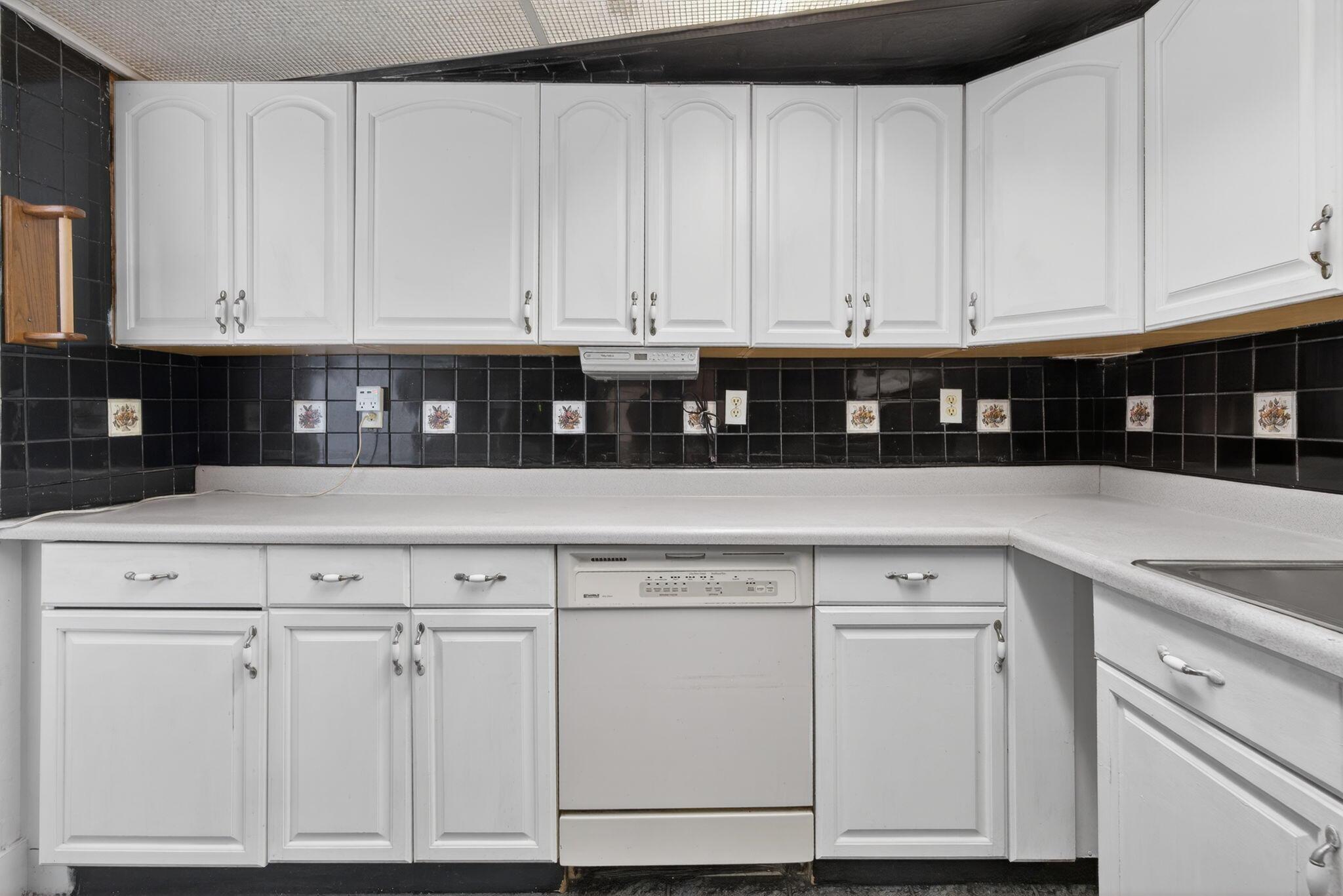 PALM BEACH LAKES SOUTH 2 - Residential