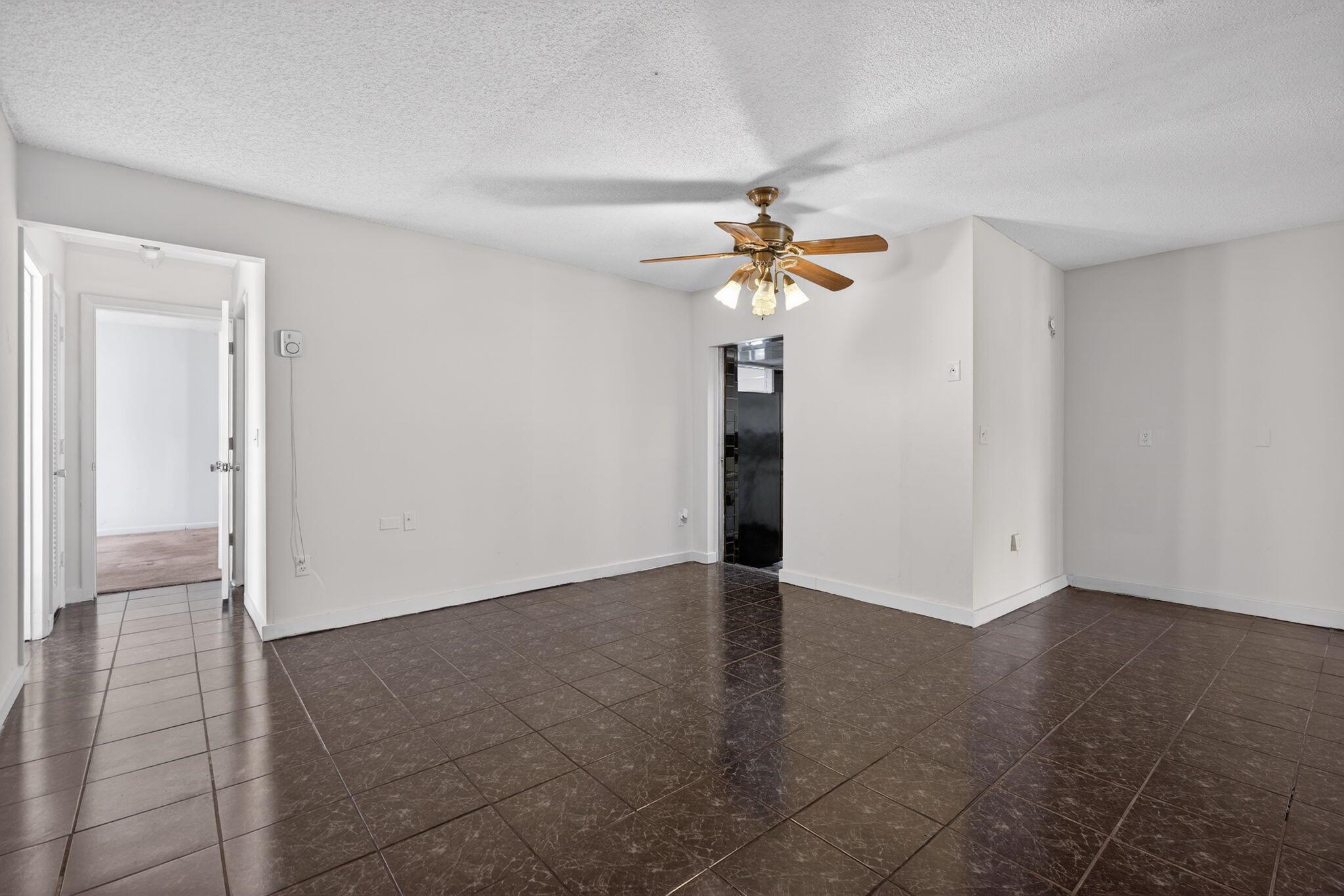 PALM BEACH LAKES SOUTH 2 - Residential