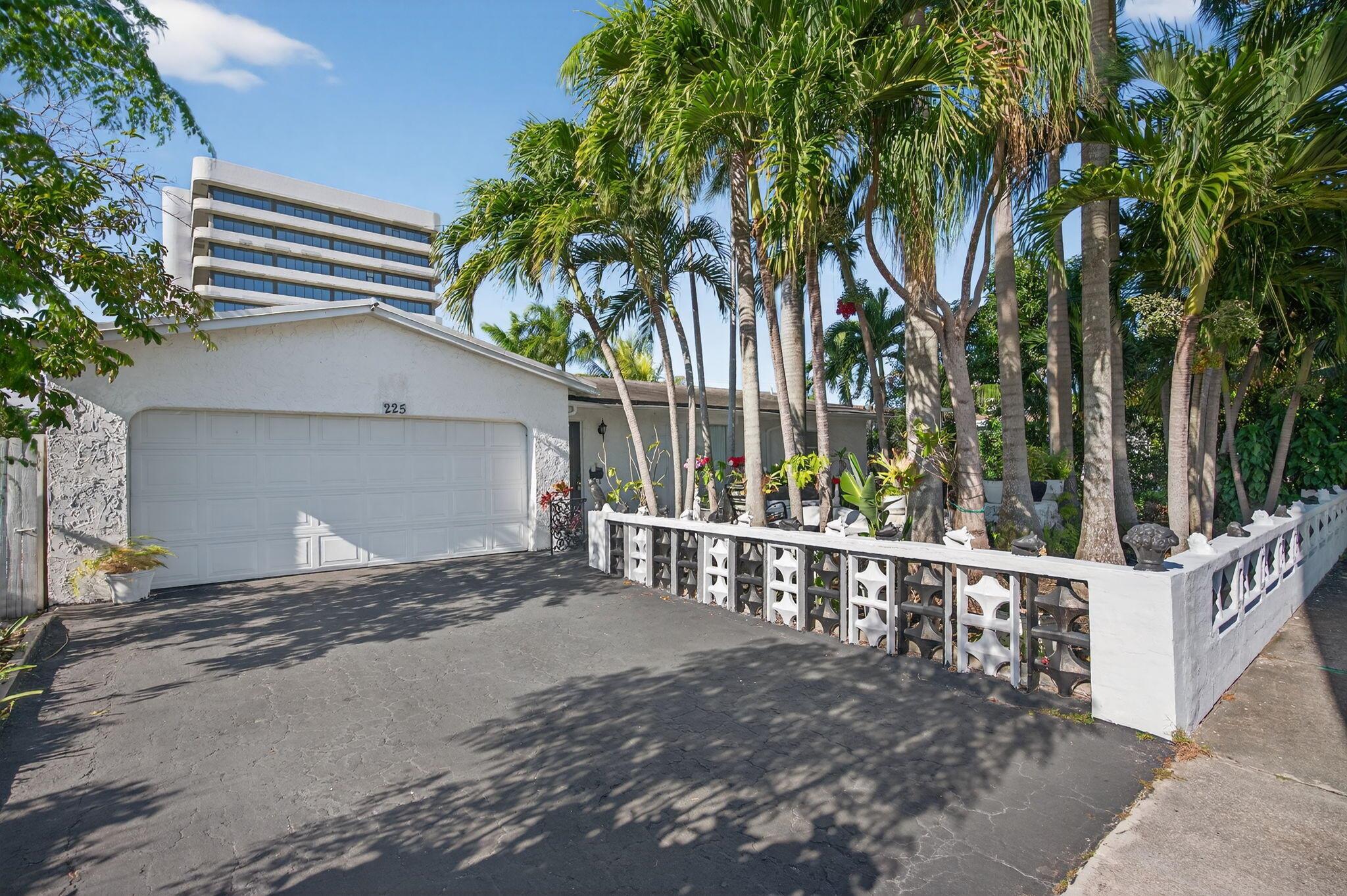 PALM BEACH LAKES SOUTH 2 - Residential