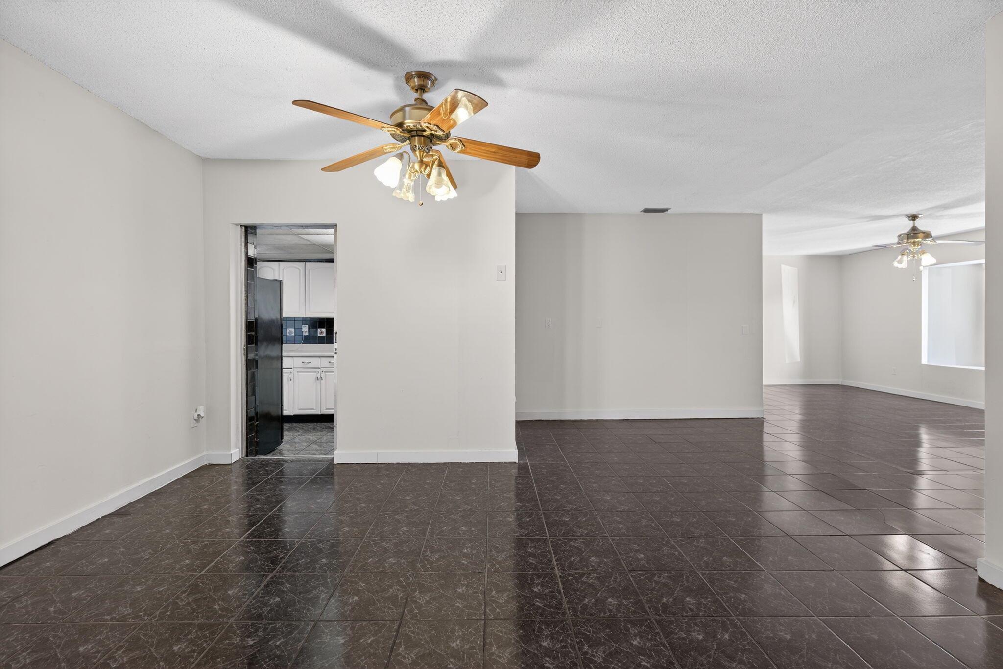 PALM BEACH LAKES SOUTH 2 - Residential