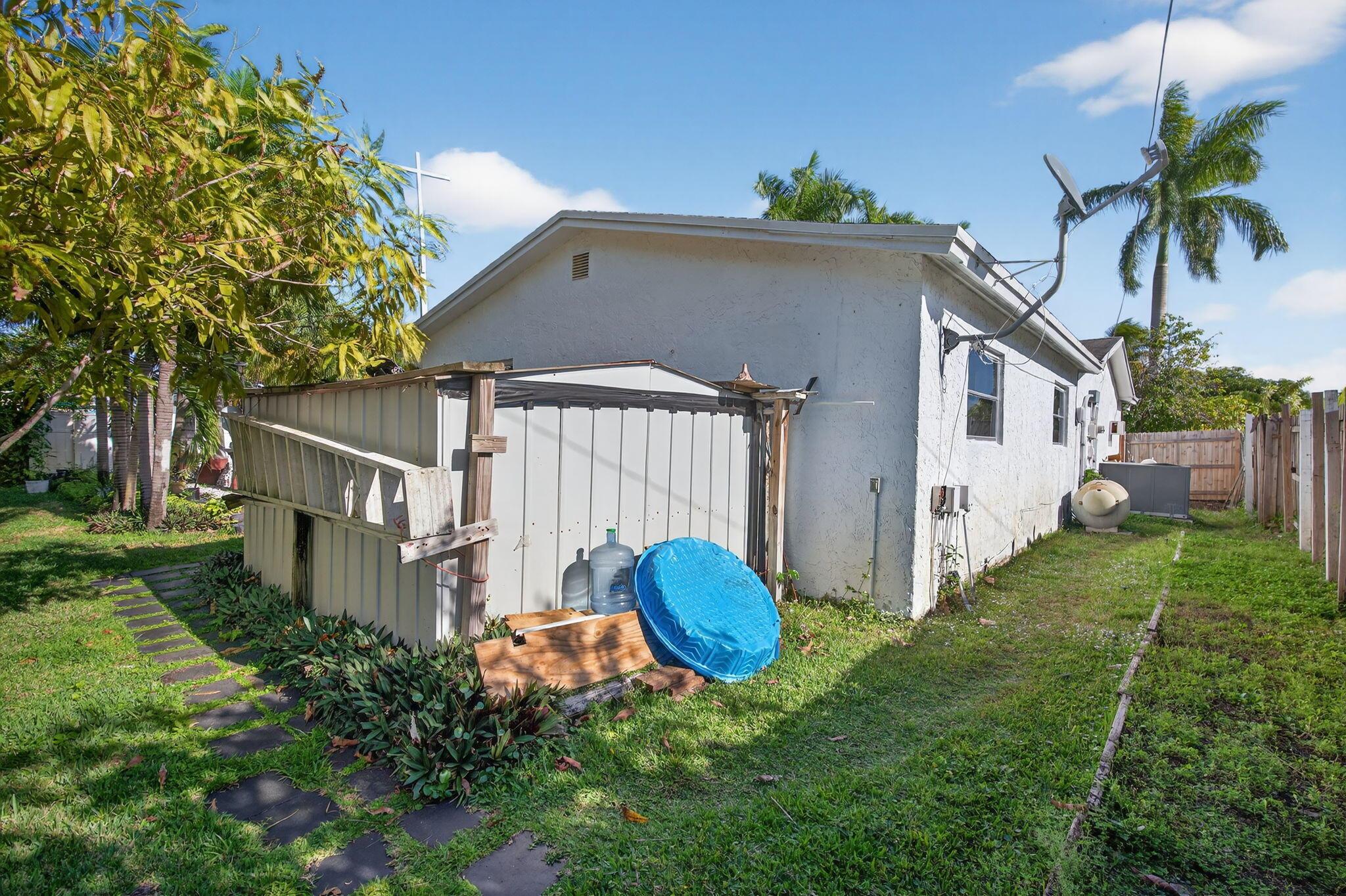 PALM BEACH LAKES SOUTH 2 - Residential