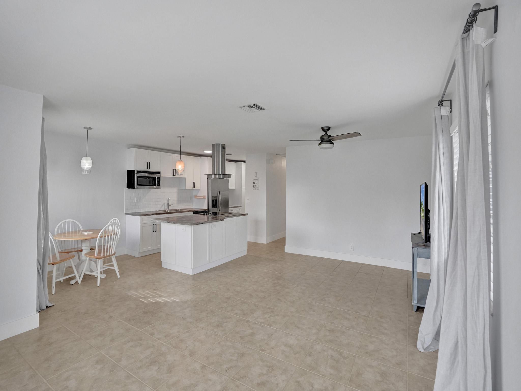 829 SW 14th St