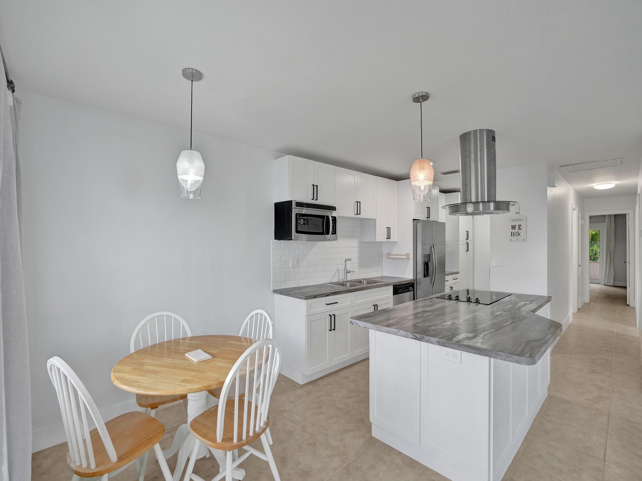 829 SW 14th St