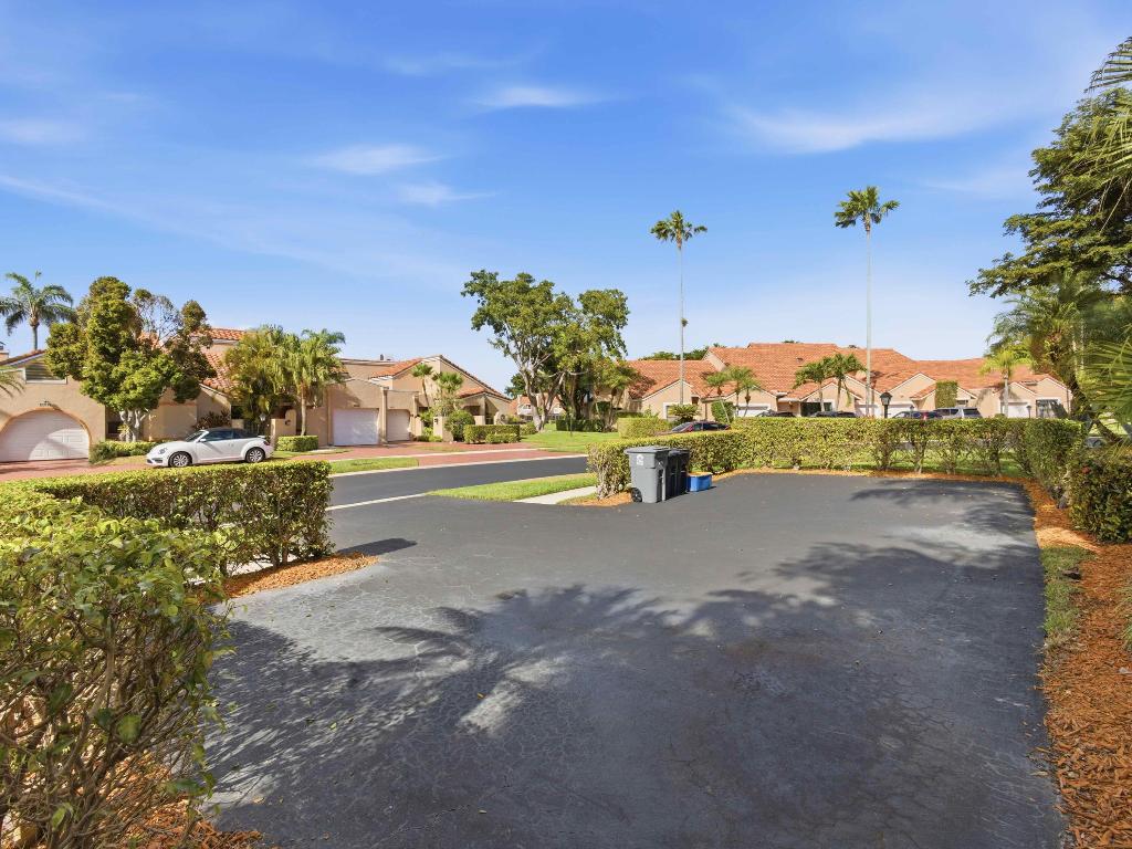 MERIDIANA AT BOCA POINTE I - Residential