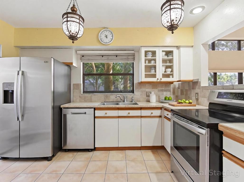 MERIDIANA AT BOCA POINTE I - Residential