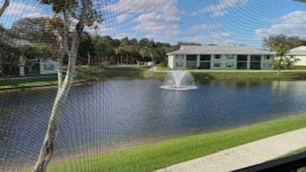 Photo of 201 Sabal Ridge Circle Cir #F, Palm Beach Gardens, FL 33418 (MLS # R10700584)