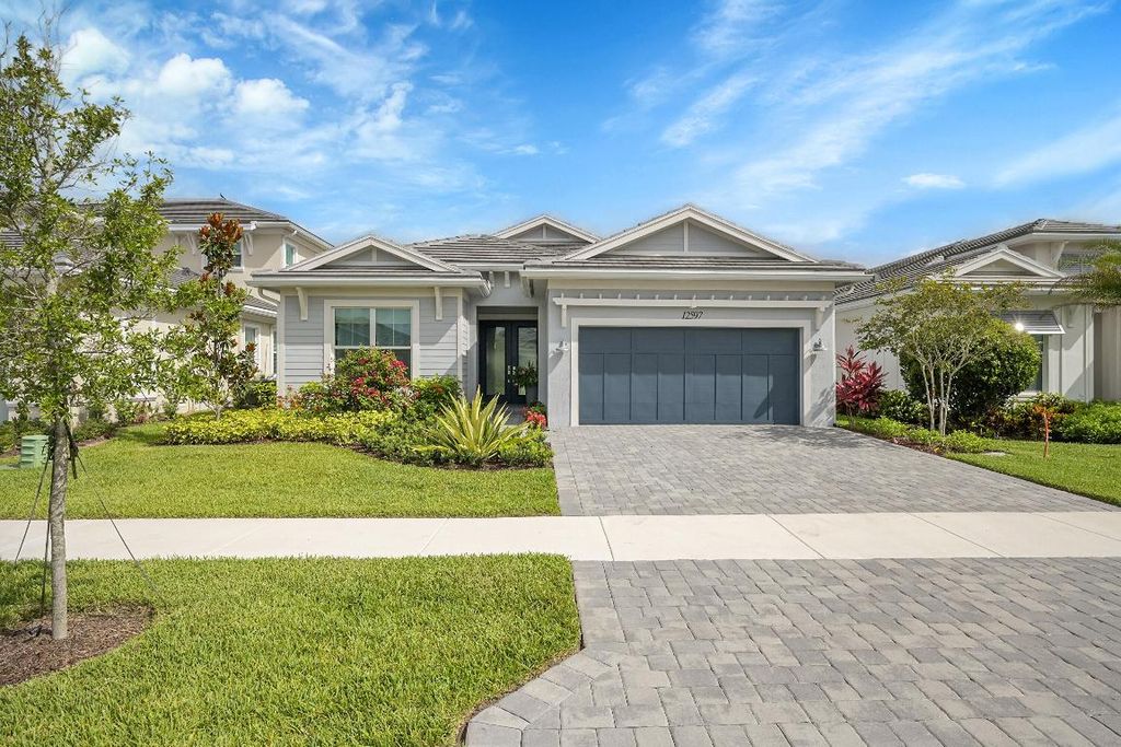 Photo of 12597 Nautilus Circle, Palm Beach Gardens, FL 33412 (MLS # R11098510)