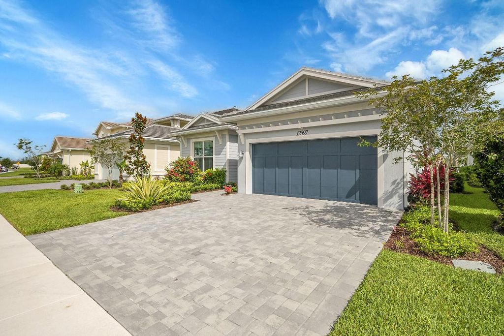 Photo of 12597 Nautilus Circle, Palm Beach Gardens, FL 33412 (MLS # R11098510)
