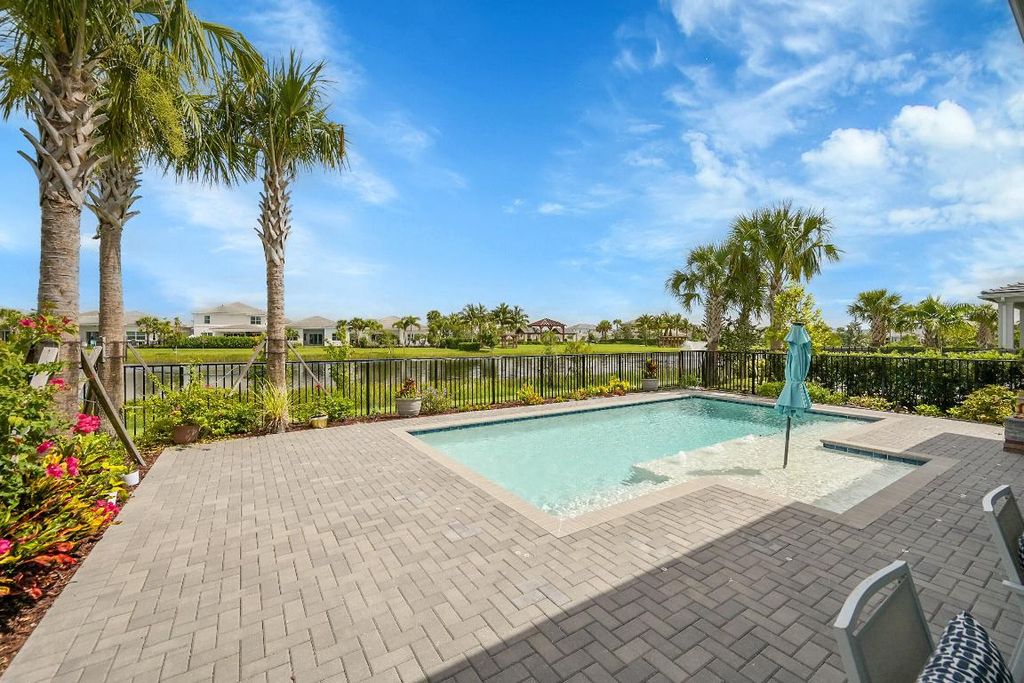 Photo of 12597 Nautilus Circle, Palm Beach Gardens, FL 33412 (MLS # R11098510)