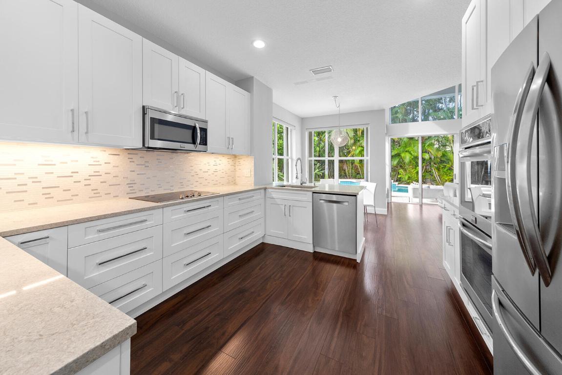 STRATFORD GREEN - Residential