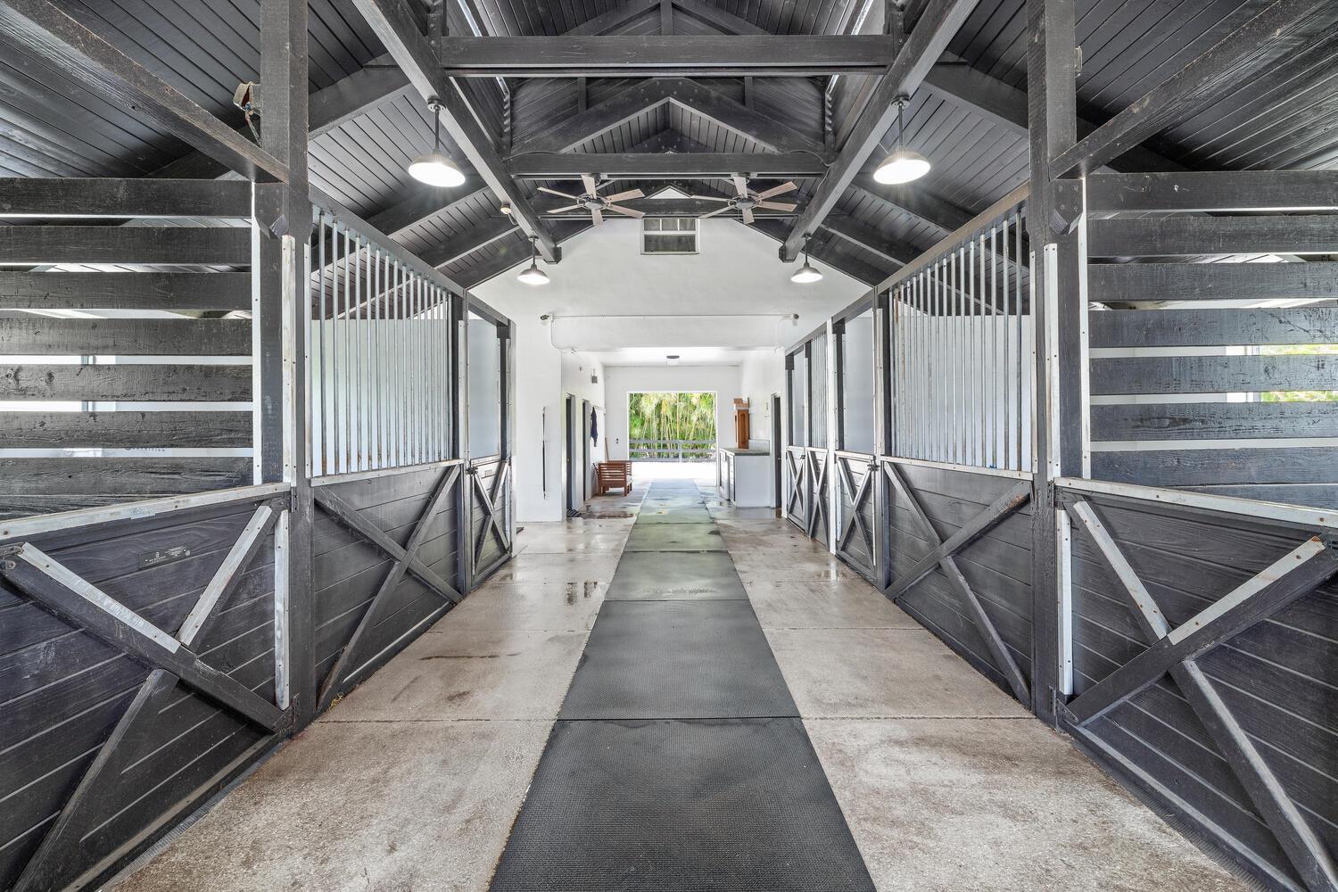 SADDLE TRAIL PARK OF WELL - Residential Lease