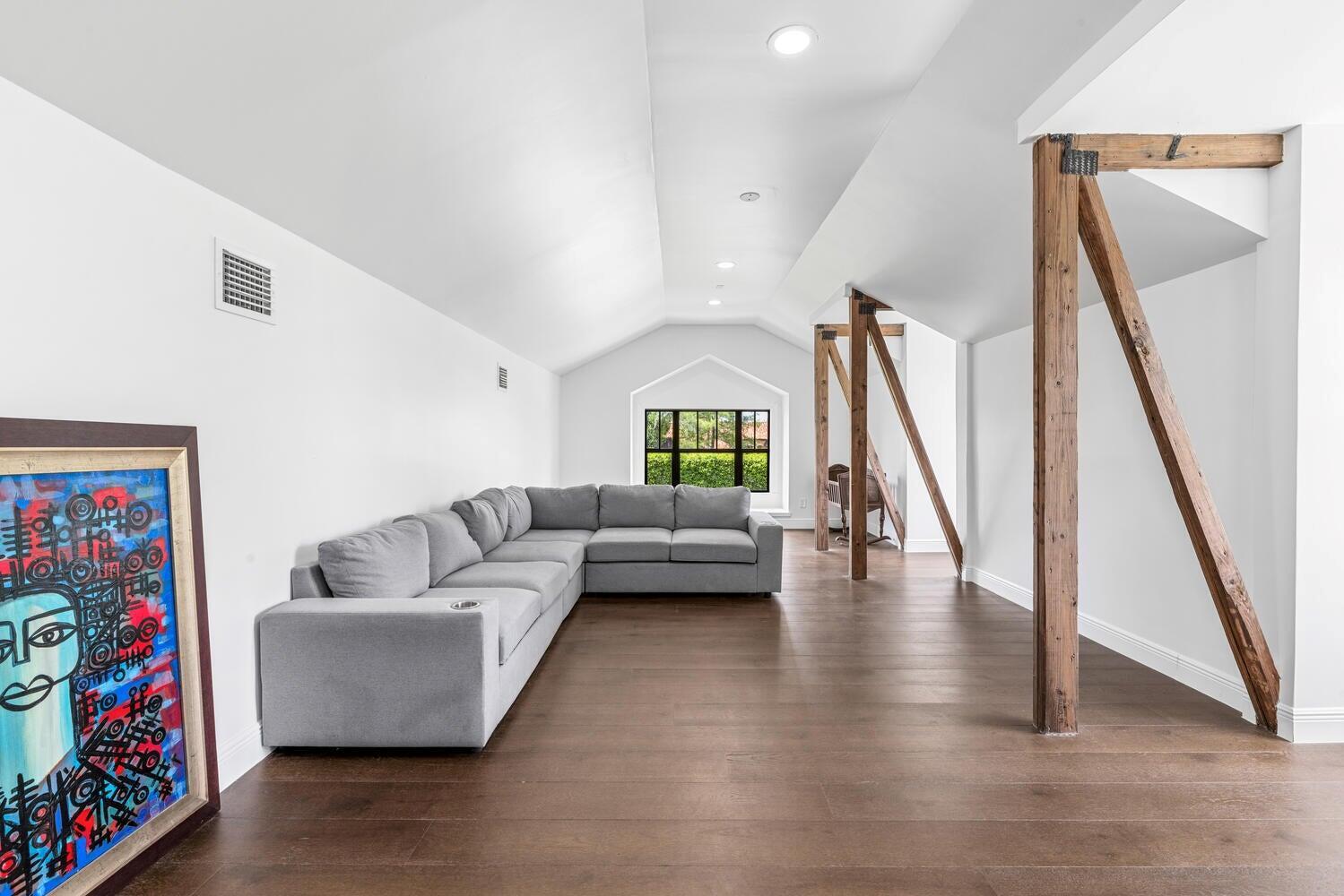 SADDLE TRAIL PARK OF WELL - Residential Lease