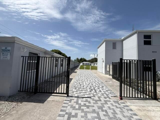 Photo of 4393 Windsor Avenue #26, West Palm Beach, FL 33407 (MLS # B26061587)