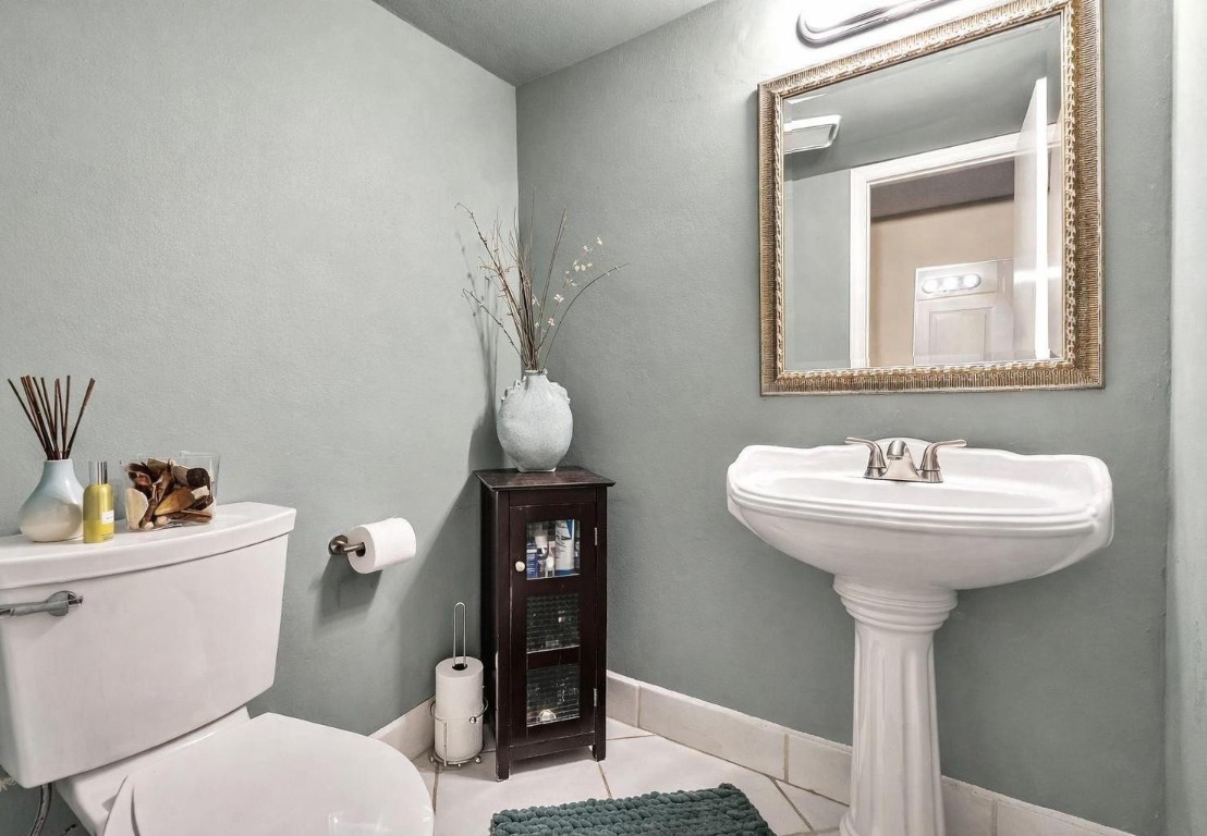 JACARANDA ESTATES CONDO - Residential