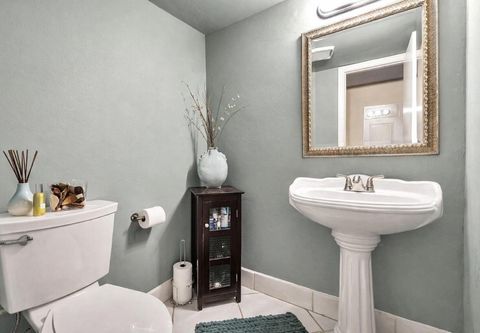 Tiny photo for 9050 Jacaranda Lane #3, Plantation, FL 33324 (MLS # F10546167)