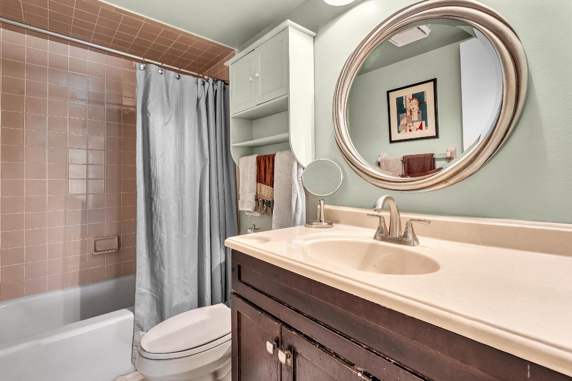 JACARANDA ESTATES CONDO - Residential