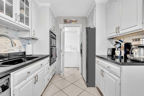 Tiny photo for 9050 Jacaranda Lane #3, Plantation, FL 33324 (MLS # F10546167)