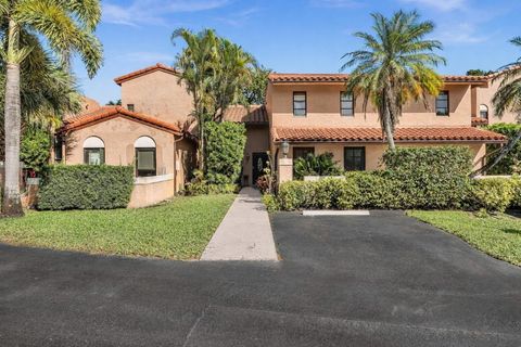 Tiny photo for 9050 Jacaranda Lane #3, Plantation, FL 33324 (MLS # F10546167)