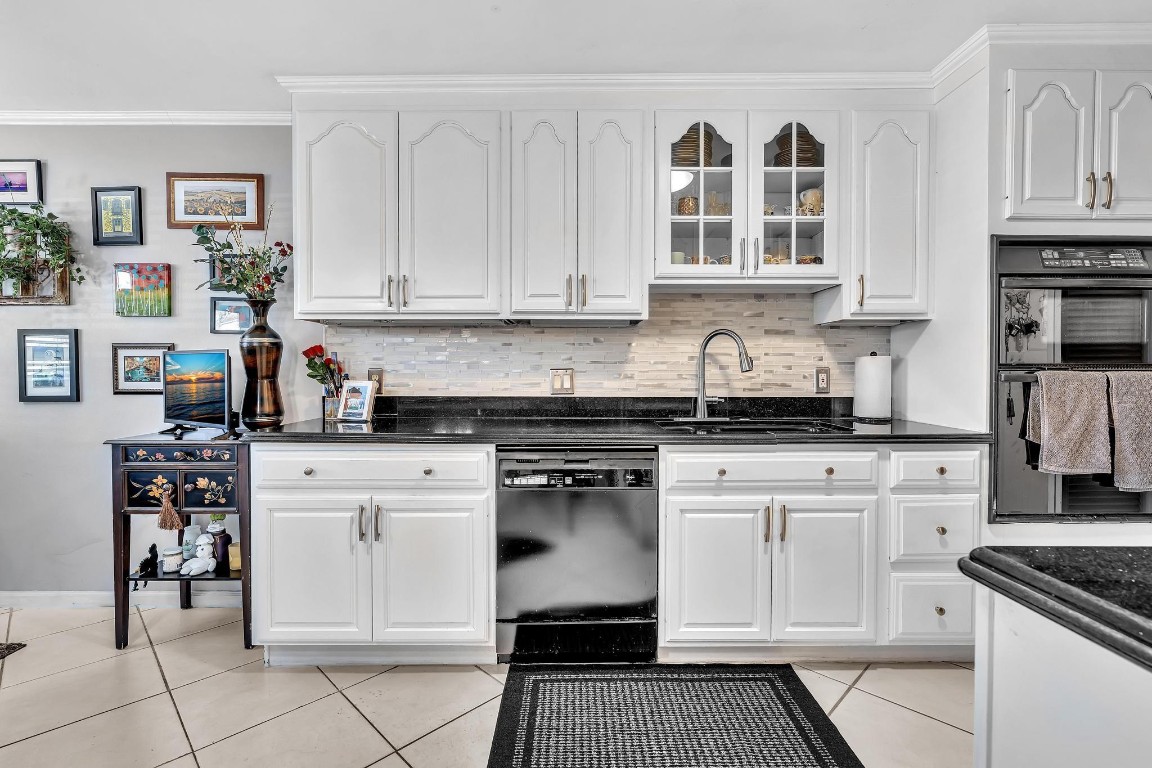 JACARANDA ESTATES CONDO - Residential