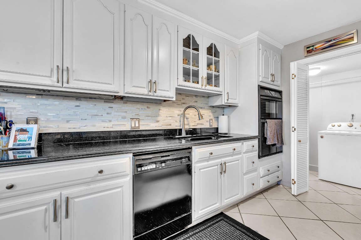 JACARANDA ESTATES CONDO - Residential