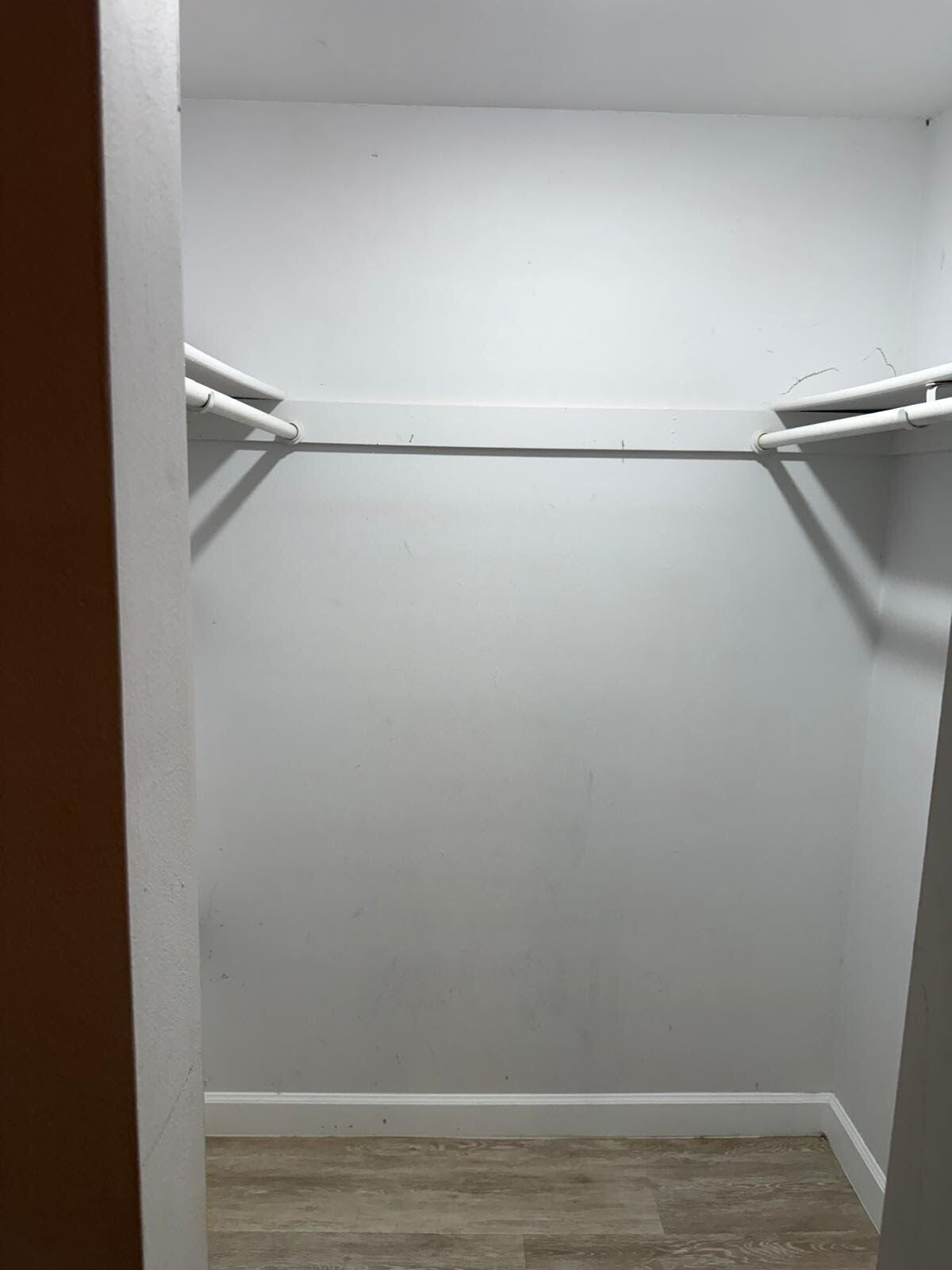 TOWNHOUSES OF EMERALD HILLS - Residential