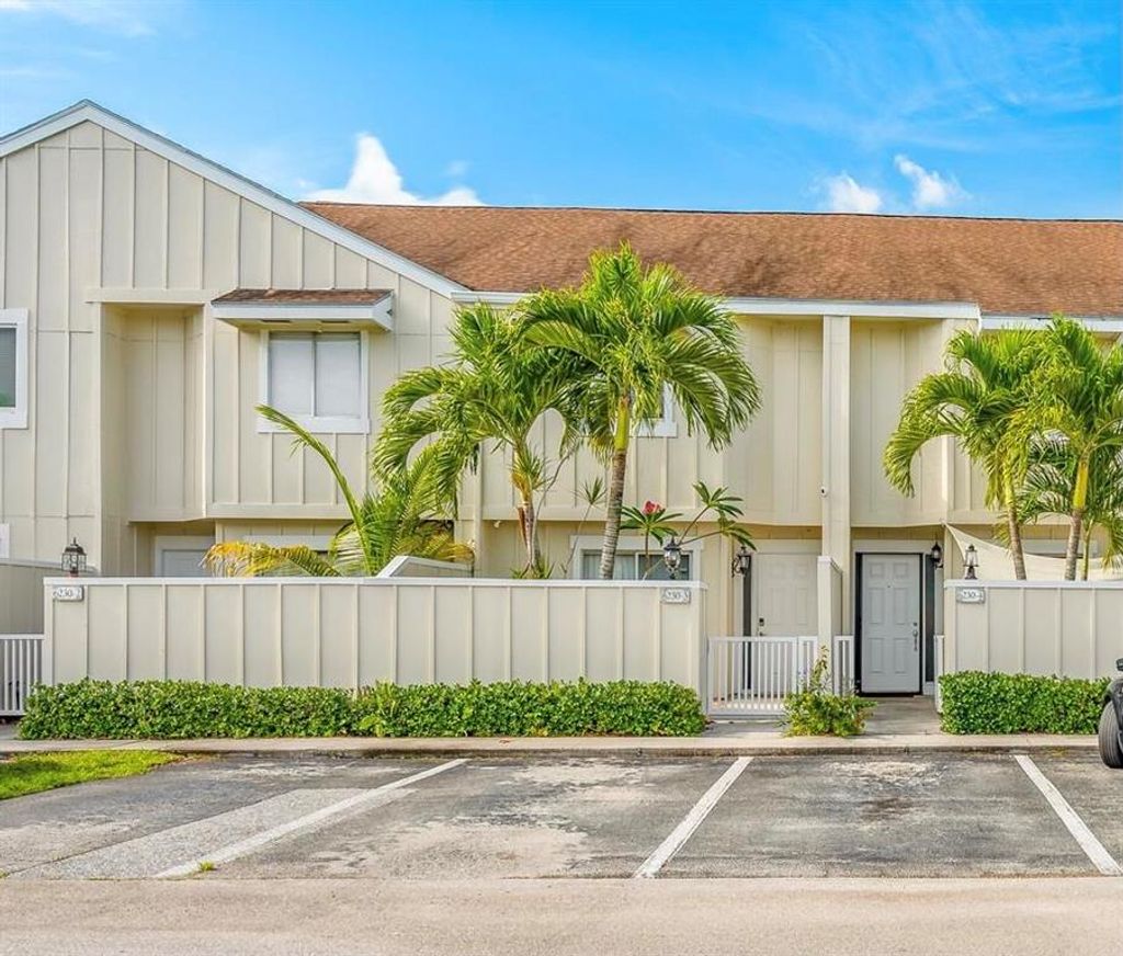 Photo of 6230 Riverwalk Lane #4, Jupiter, FL 33458 (MLS # R10716309)