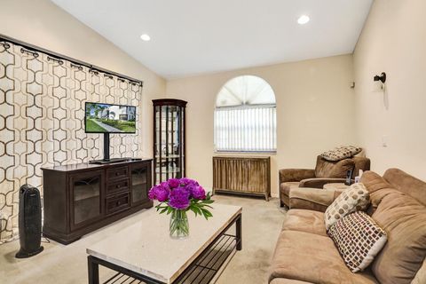 5415 Verona Drive I Boynton Beach FL 33437