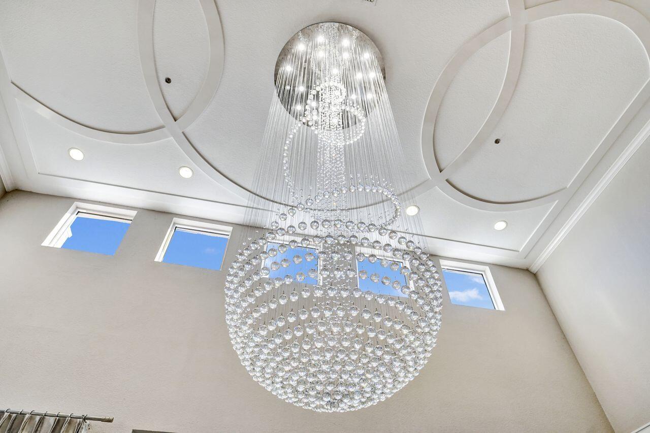 ALEXANDRA VIILAGE / PLATINA - Residential