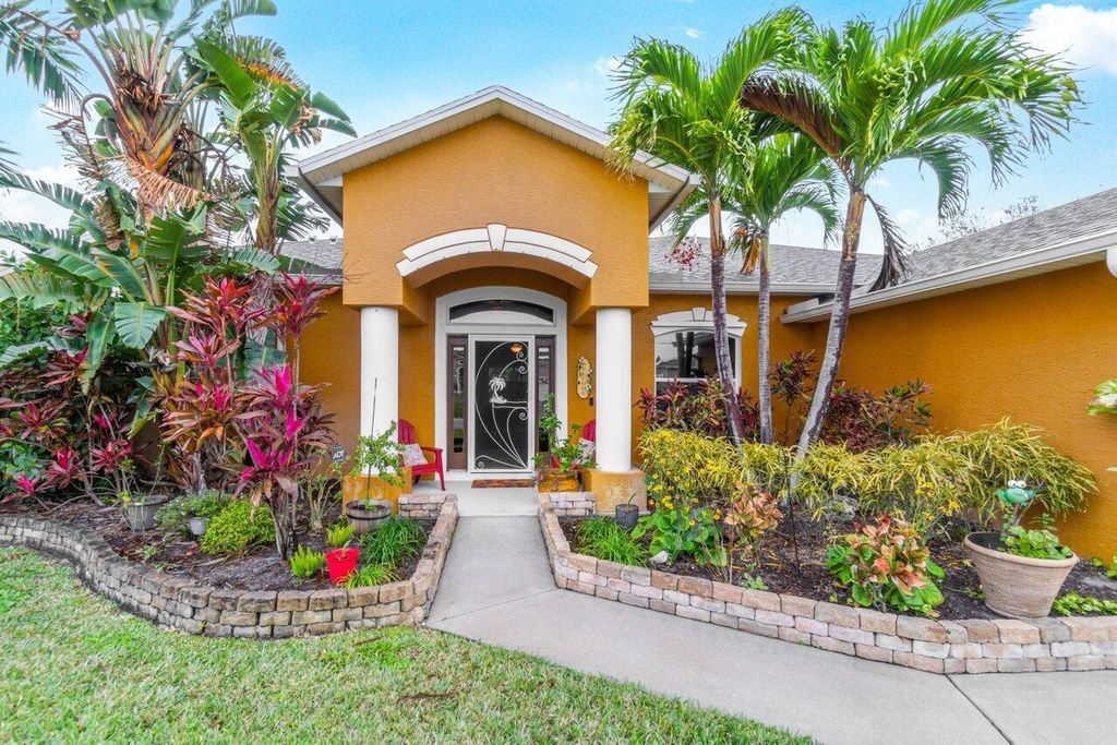 Photo of 4636 SW Flintstone Drive, Port Saint Lucie, FL 34953 (MLS # R10949813)