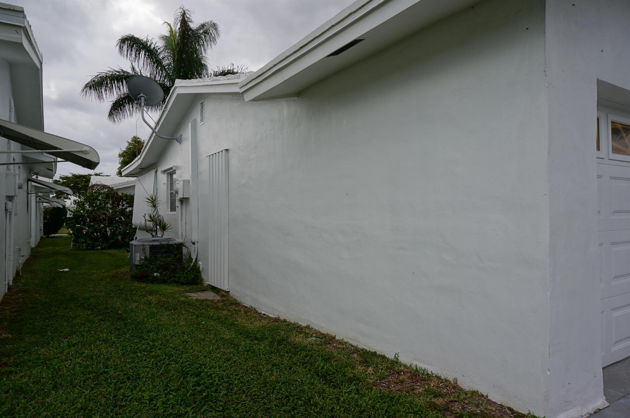 PALM BEACH LEISUREVILLE - Residential