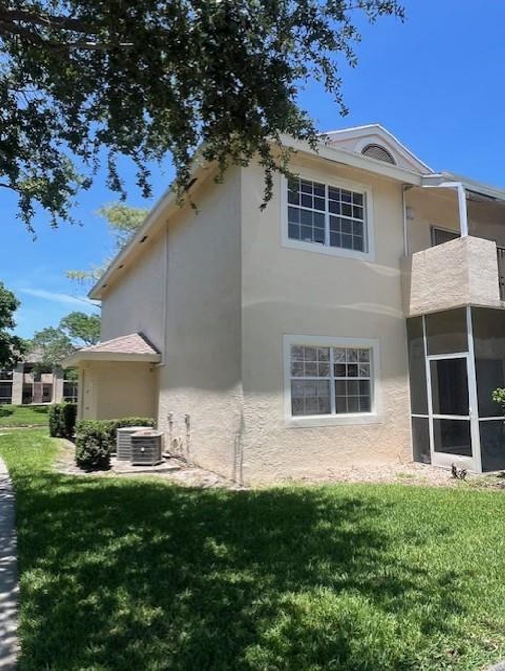 Photo of 611 Cypress Lake Boulevard #H-15, Deerfield Beach, FL 33064 (MLS # F10505302)