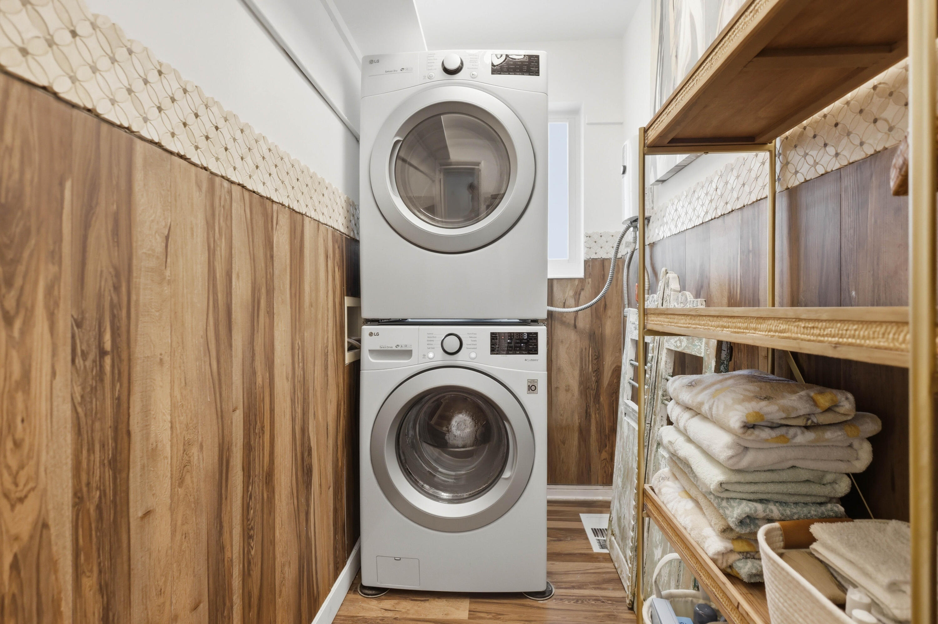 OASIS-NURMI ISLE CO-OP - Residential